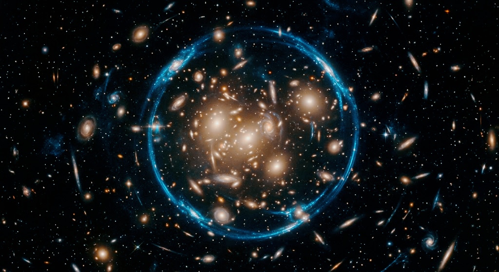 Gravitational lenses: uncovering cosmic secrets with Space Warps
