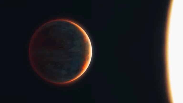 WASP-121 b: JWST uncovers extreme dawn-to-dusk atmospheric variation